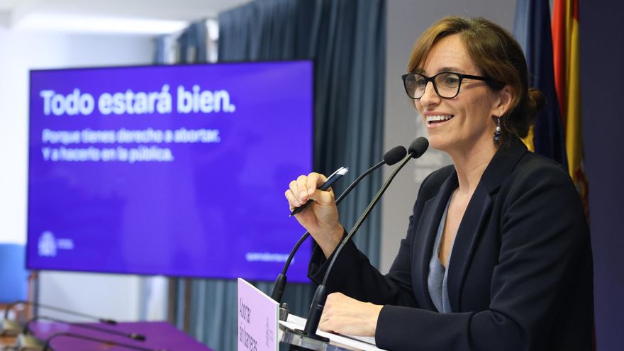La ministra de Sanidad, Mónica García, durante la presentación de la campaña de interrupción voluntaria del embarazo.