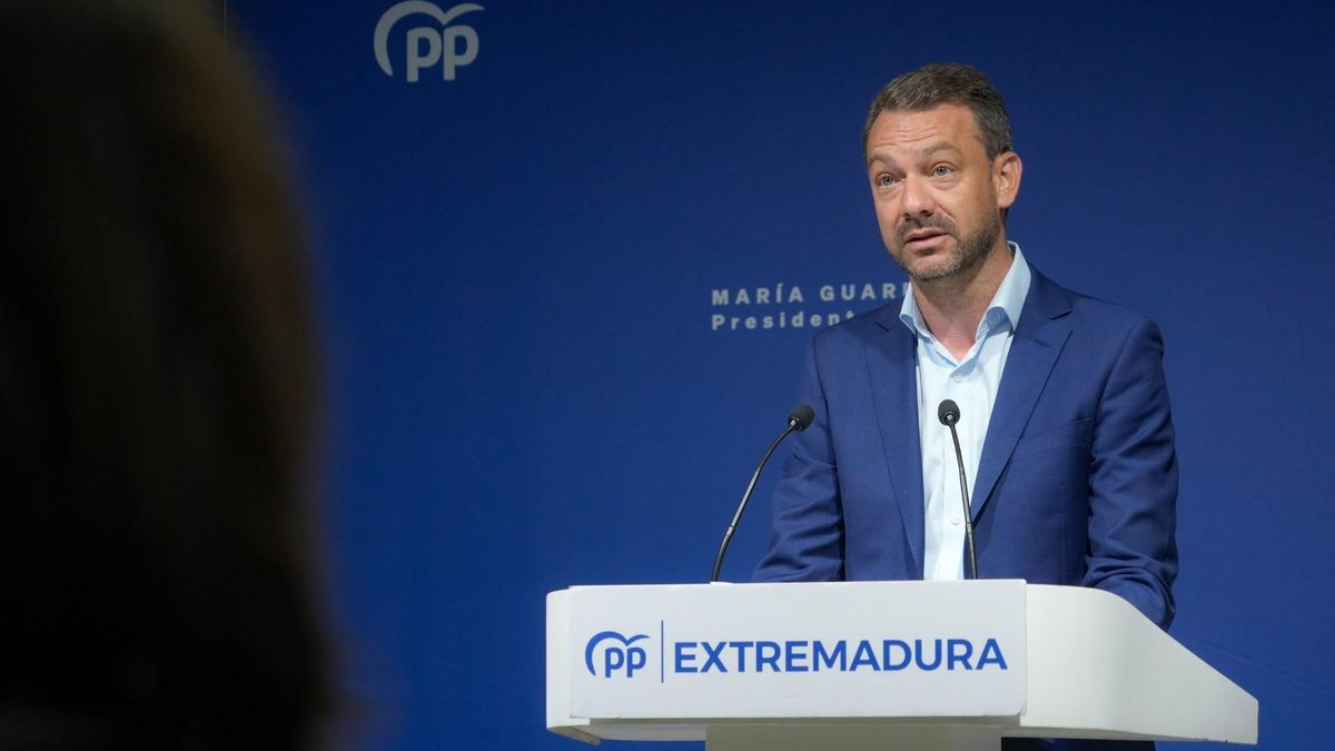 El PP acusa a Sánchez Cotrina de "encubrir la corrupción" por su silencio en el Comité Federal del PSOE