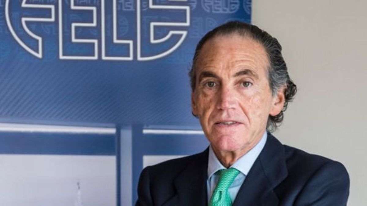 La Patronal de León despide a su 'mandamás', el economista Álvaro Diez González