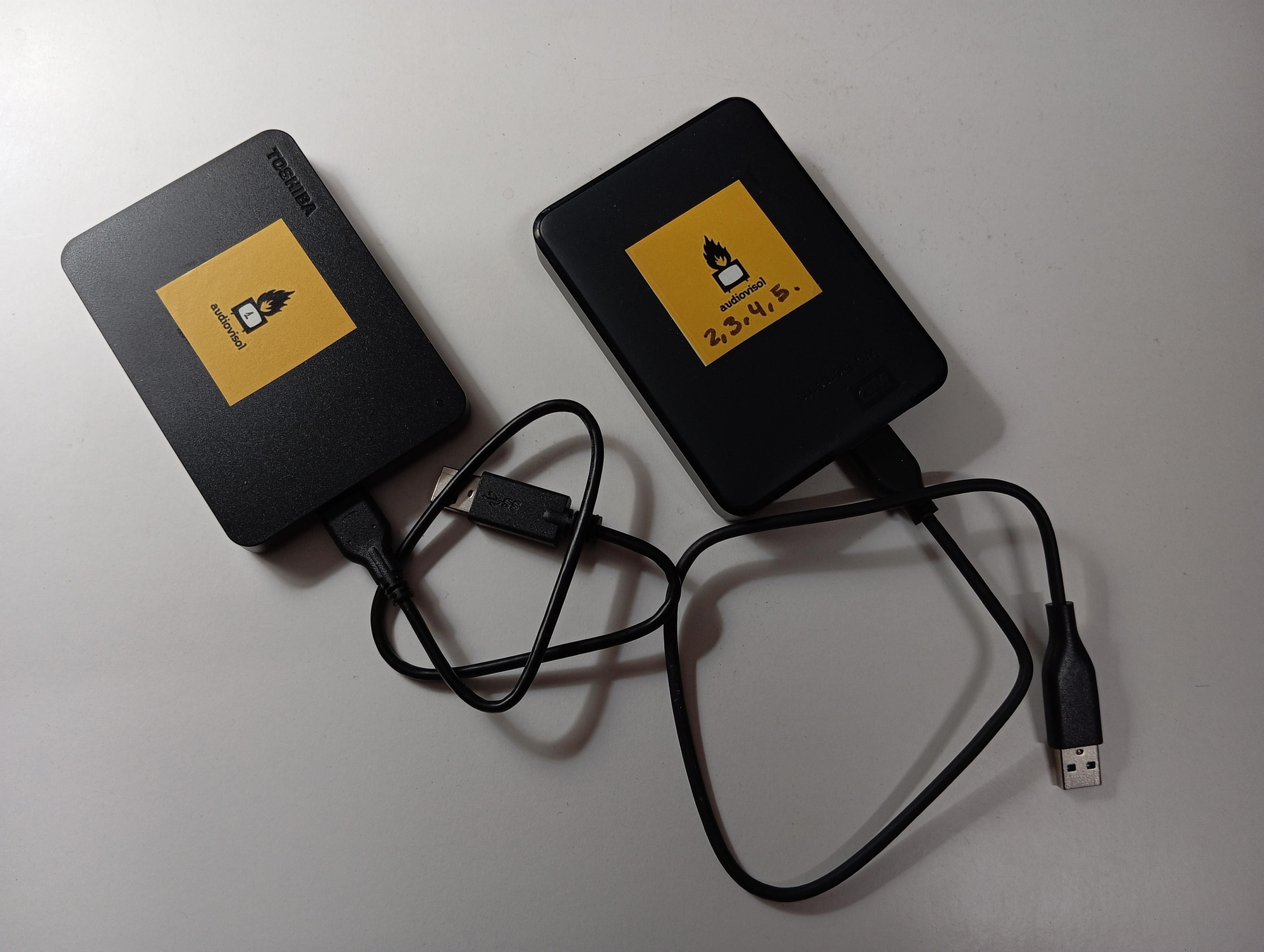 3 TB de información que provienen de cuatro discos duros con la memoria audiovisual del 15M