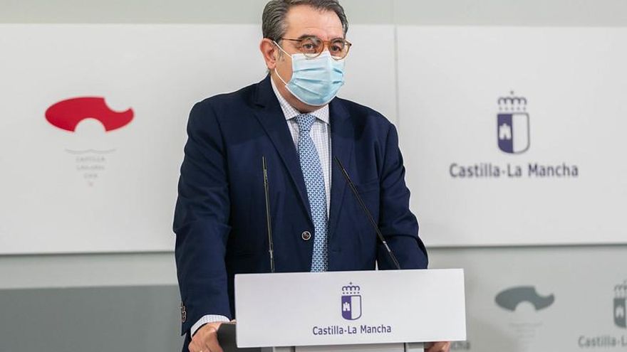 El Gobierno de Castilla-La Mancha recula e incluye a las Viviendas Tuteladas y al Servicio de Ayuda a Domicilio en la vacunación prioritaria