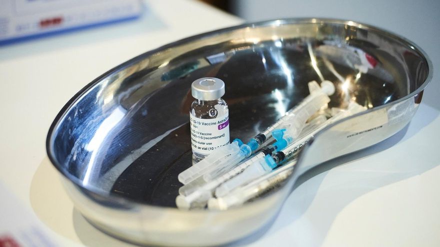 Archivo - VACUNACIÓN CONTRA EL CORONAVIRUS