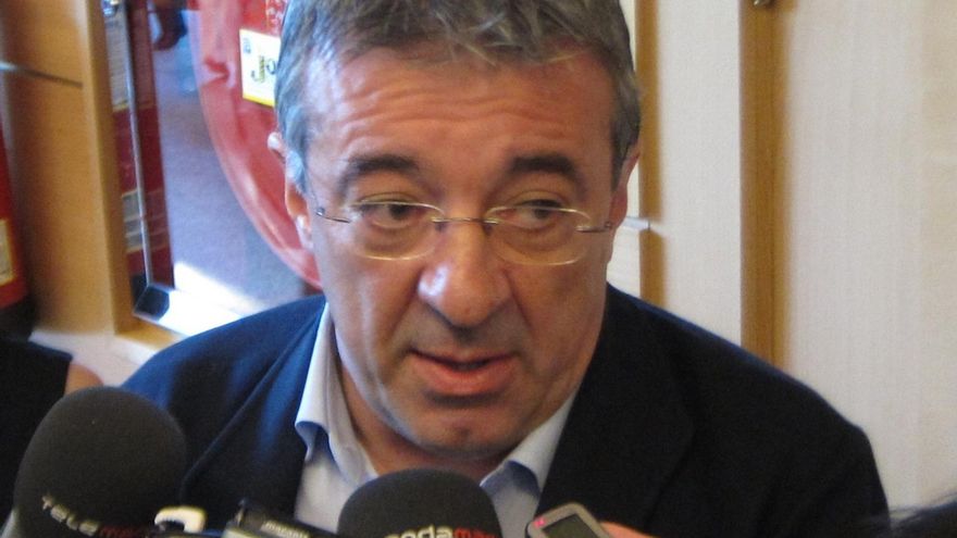 Gregorio Gordo (IU) espera que los "lloros y lamentos" de González ante Rajoy hayan tenido sus frutos