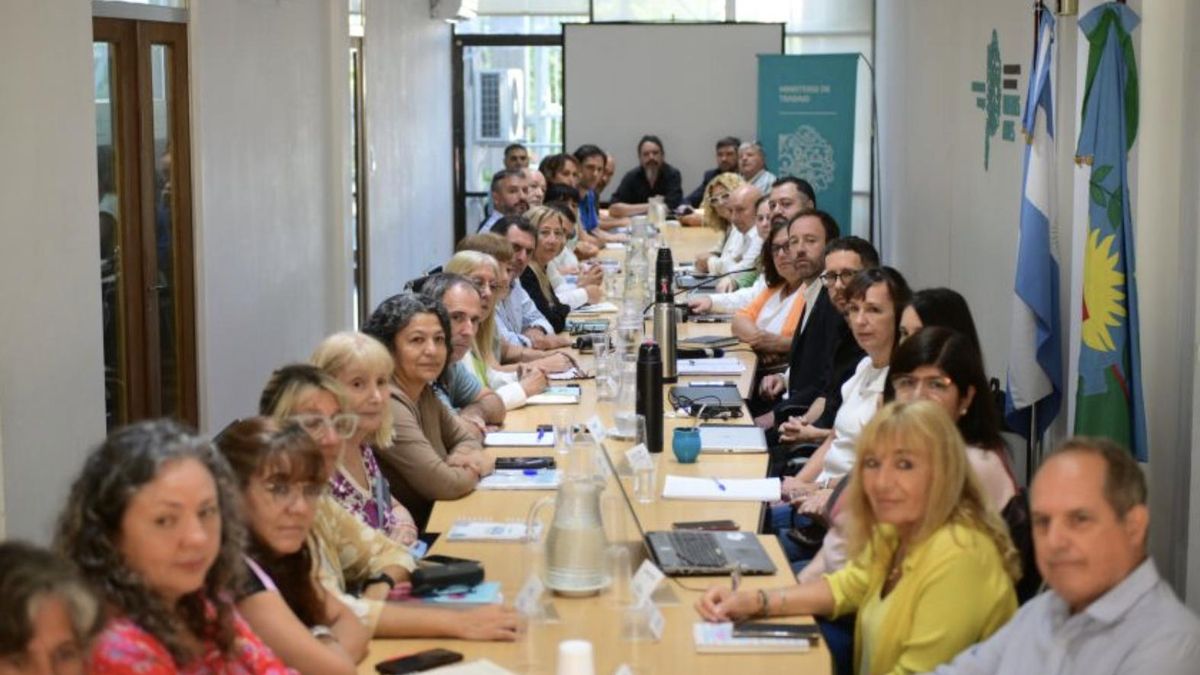 La paritaria docente bonaerense ayer acercó posiciones entre Kicillof y los gremios.