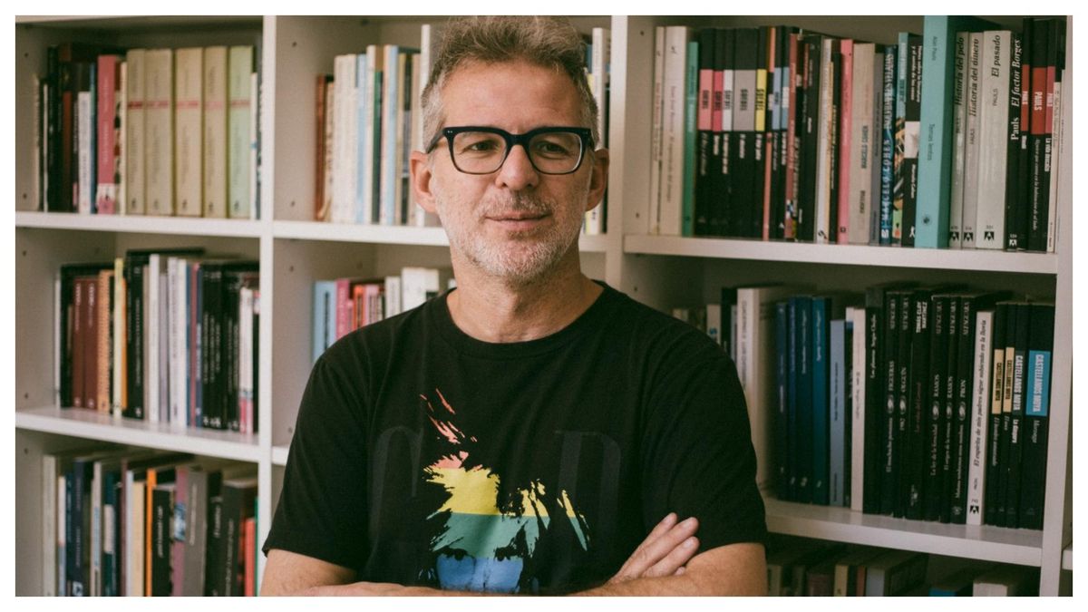El politólogo Nicolás Freibrun acaba de publicar el libro "Borges y la política".