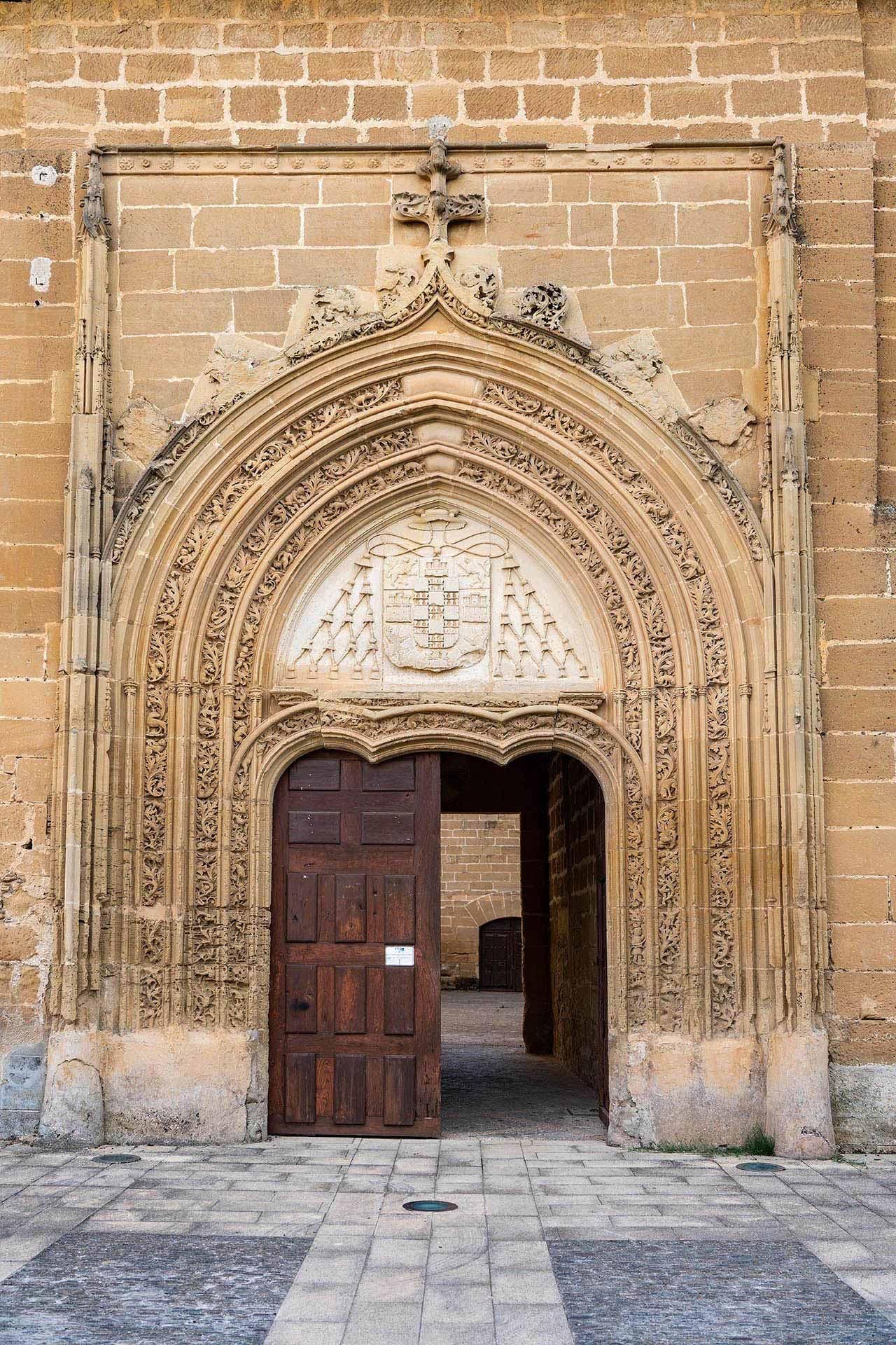 Portada del Monasterio de Nuestra Señora de la Piedad de Casalarreina.