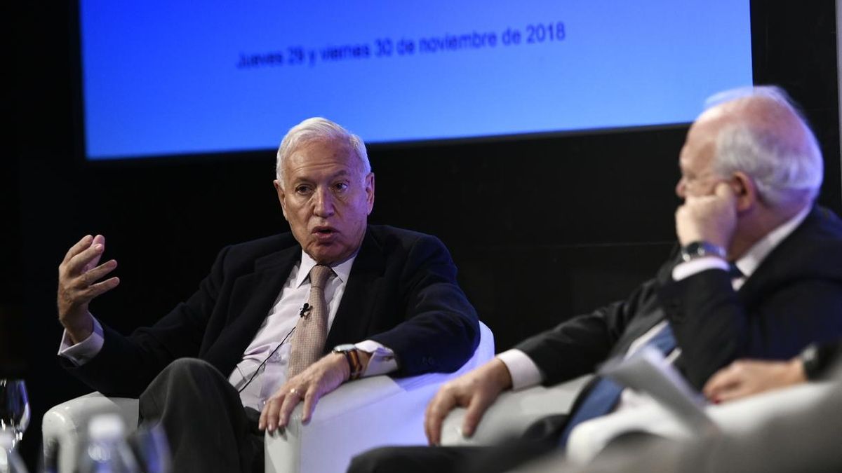 Margallo considera que el PP tiene que recuperar su "esencia de centro" y marcar diferencias con Vox