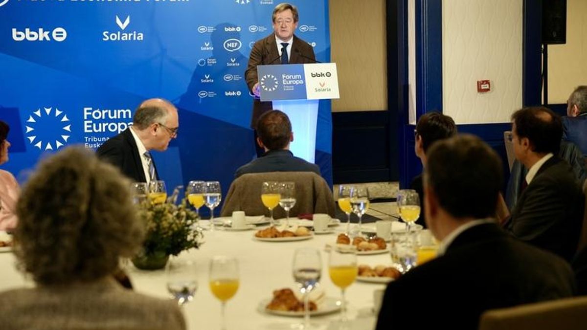 El Gobierno de Pradales pide "juicios rápidos" y "endurecer" la normativa sobre armas blancas para atajar la delincuencia