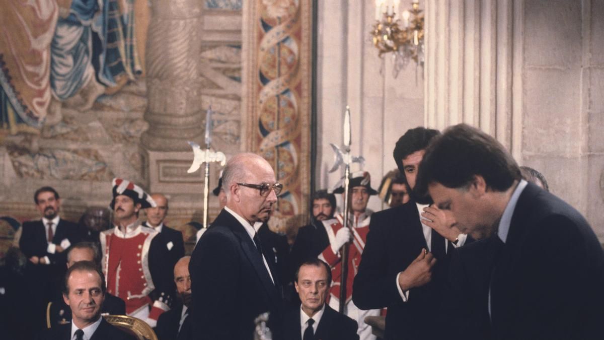 Firma del tratado de adhesión de España a la CEE.