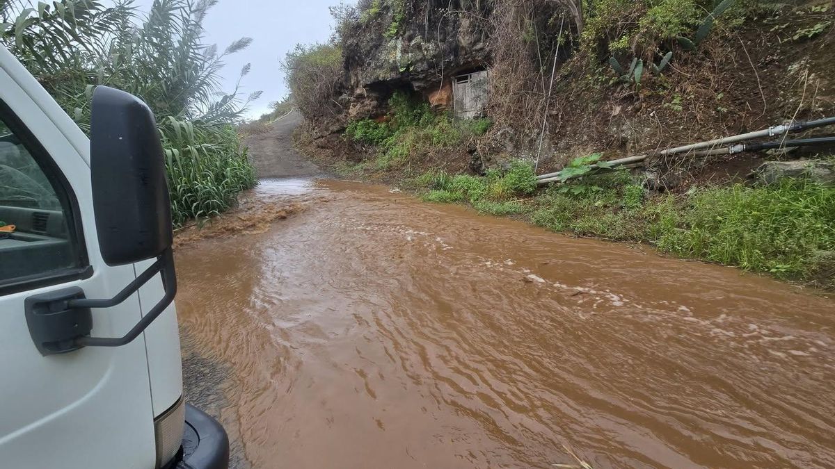 Cortada la carretera de Los Camachos de Barlovento por las intensas lluvias