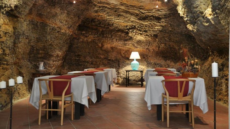 La comarca de La Rioja tallada en piedra y rodeada de agua termal donde despega el turismo