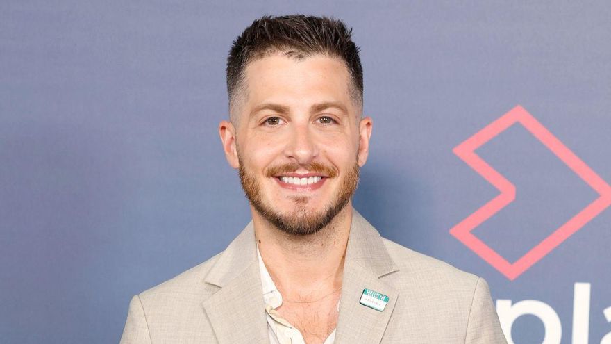 Nando Escribano actualiza su estado de salud tras ingresar en el hospital: "Me esperan más días alejado del trabajo"