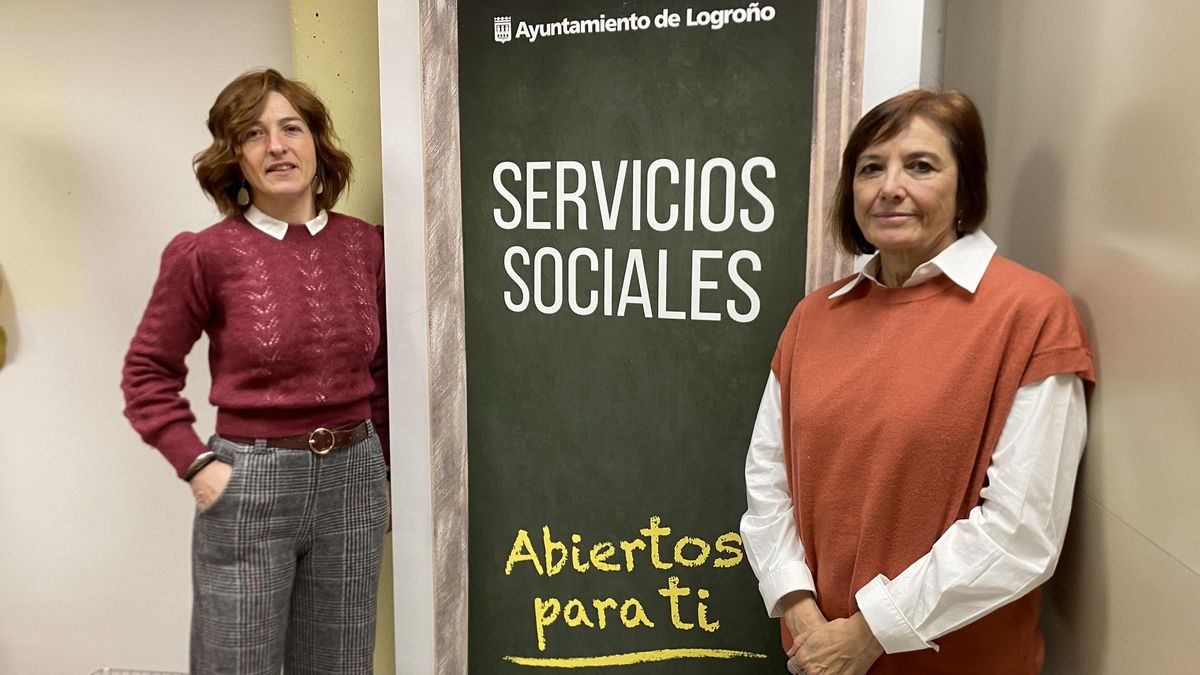 Natalia Santamaría, actual responsable del teléfono de atención a víctimas de violencia de género en Logroño, y Yolanda de Blas, que estuvo en los comienzos del servicio