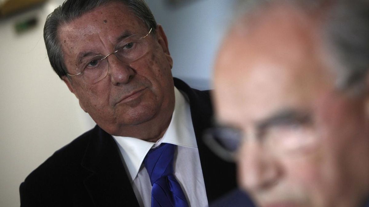 Guerra ve "complicado" un gobierno del PSOE en solitario y rechaza acuerdos con "el populismo y el nacionalismo"