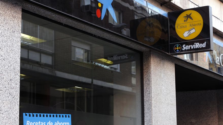 Las oficinas móviles de CaixaBank prestan servicio a unas 270.000 personas