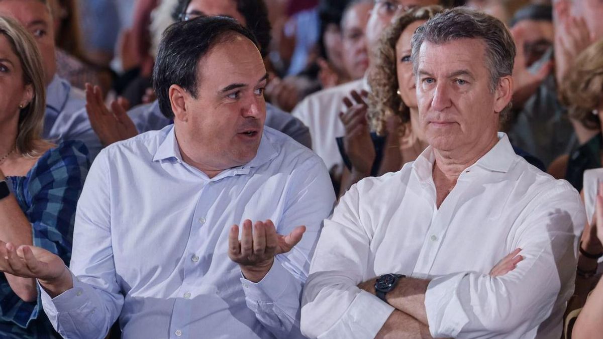 Juan Francisco Pérez Llorca y Alberto Núñez Feijóo, en una imagen de archivo.