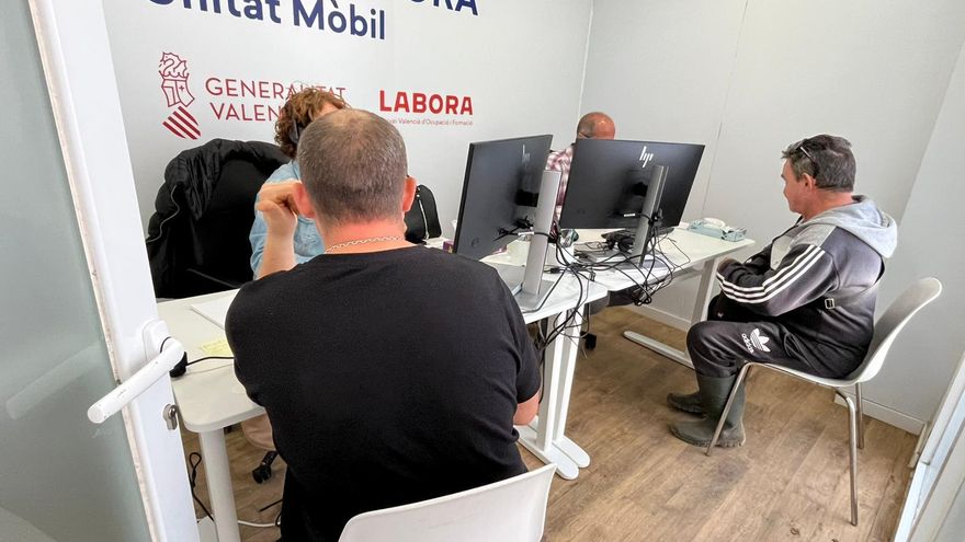 Mazón adjudica a dedo un contrato de emergencia de la DANA de 1,2 millones a una empresa vinculada al PP gallego