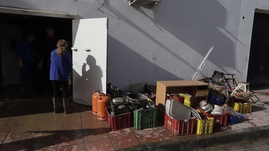 Andalucía vive su primera madrugada sin incidentes por el temporal, aunque mantiene a 2.841 desalojados