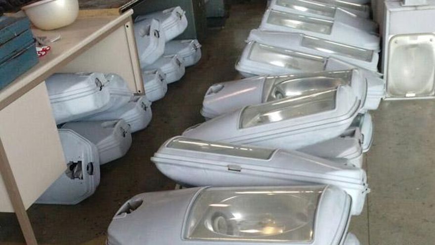 Luminarias y telemandos de un solo fabricante y más caros: así es el fraude que investiga la Fiscalía en Córdoba