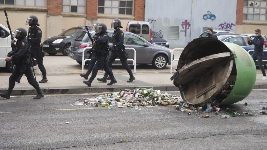 En libertad los seis detenidos tras el desalojo de una nave ocupada en Pamplona