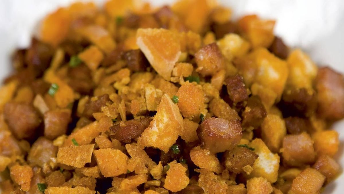 Puedes acompañar las migas de uva, granada o naranja