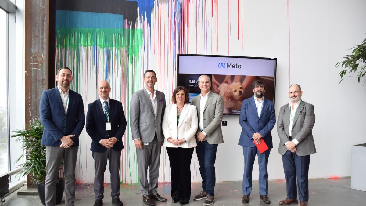 Una delegación del Gobierno de Castilla-La Mancha viaja a San Francisco para 'amarrar' la inversión de Meta en Talavera