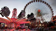 Un centenar de atracciones, juegos y puestos de comida, en el recinto ferial del Sardinero