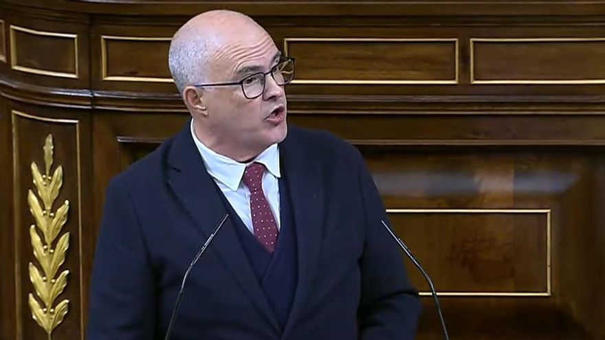 El diputado 'popular' Fernando De Rosa Torner, durante el debate de la ley de amnistía en el Congreso.