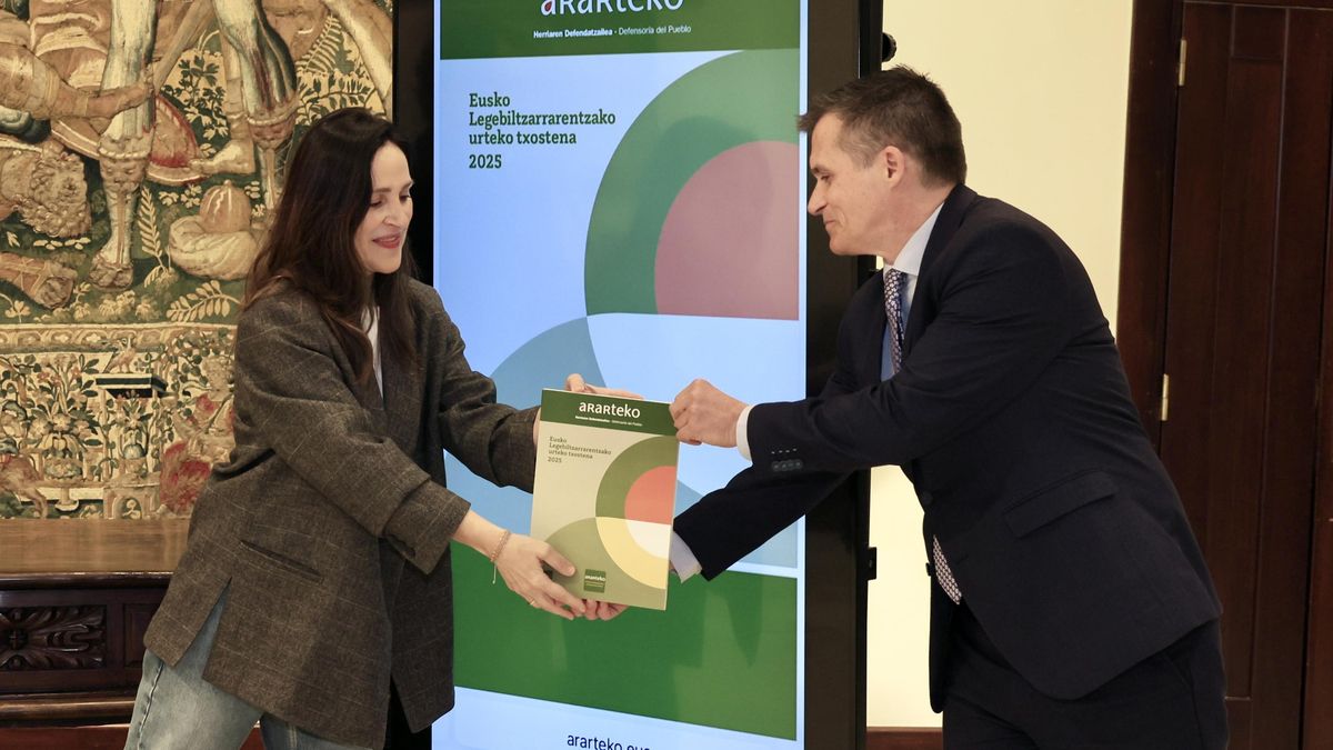 El Ararteko señala a Lanbide por haber eliminado la "cuota social" para devolver los indebidos en las prestaciones