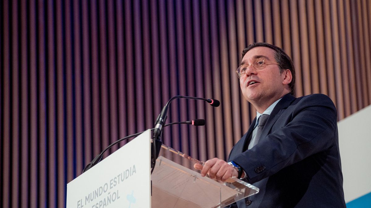 El ministro de Asuntos Exteriores, Unión Europea y Cooperación, José Manuel Albares, interviene durante la presentación del informe 'El mundo estudia español 2022' en el Ministerio de Asuntos Exteriores, Unión Europea y Cooperación, a 16 de marzo de 2023,