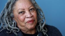 La autora Toni Morrison en un retrato realizado en 2012