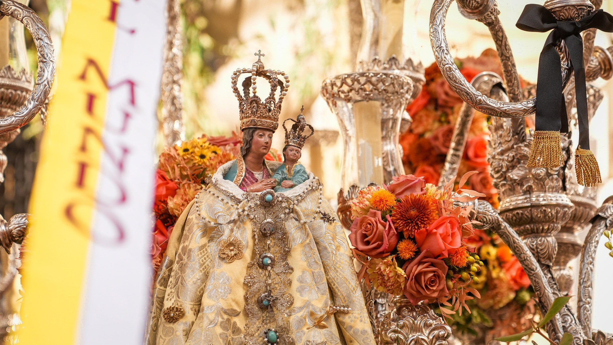 Córdoba inicia su camino hacia El Rocío entre emoción y tradición