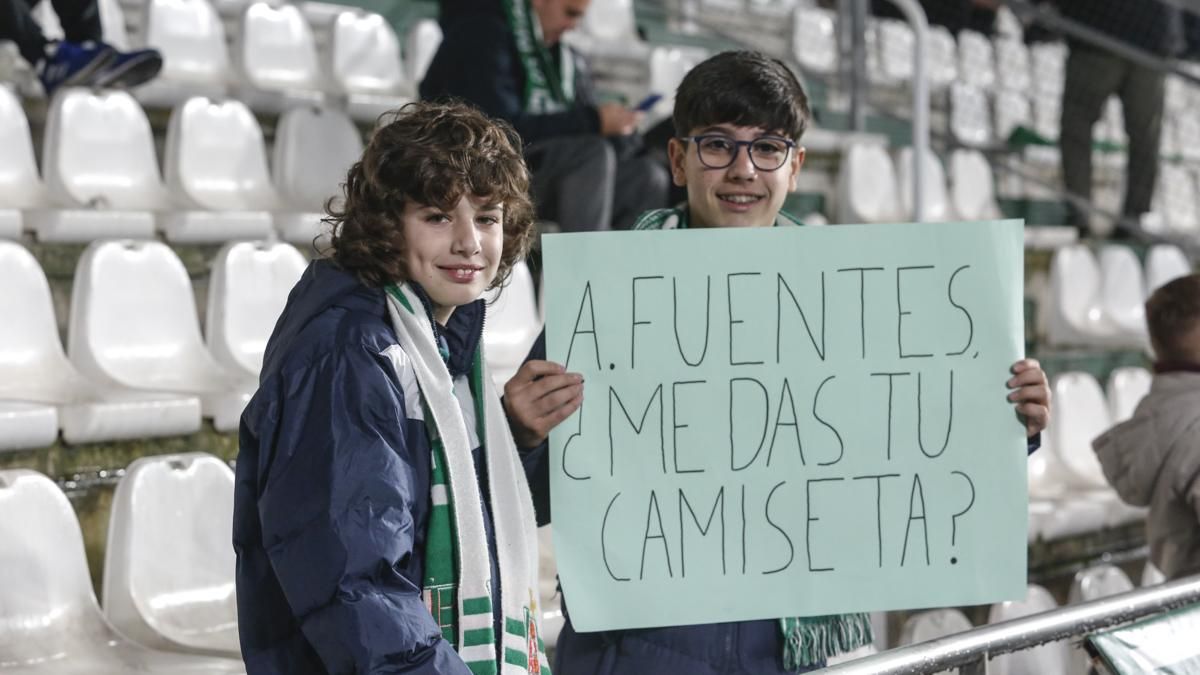 Grada Blanquiverde del Córdoba CF - Burgos CF