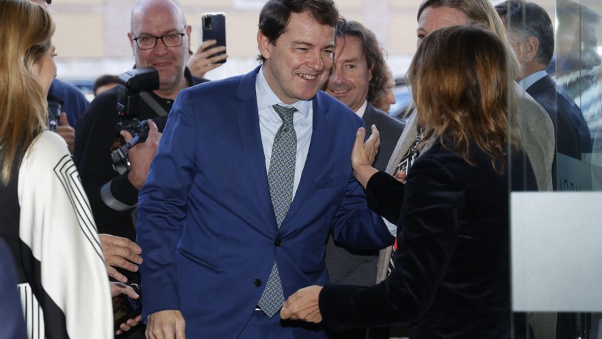 Mañueco cree que las opas deberían haber "alzado más la voz" contra Planas por la EHE