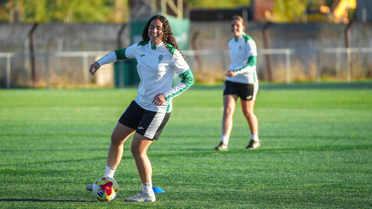 Entrevista para ATENEAS con Lorena Guillén, jugadora del Córdoba CF Femenino