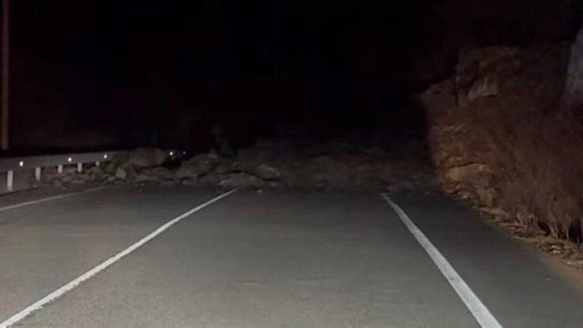 Un nuevo argayo en la carretera que une Villablino y Ponferrada.