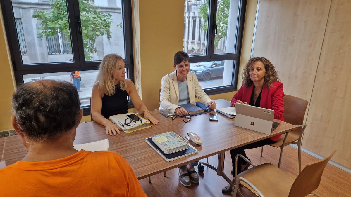 La consejera de Educación Eva Ledo se ha reunido este viernes con los sindicatos de la educación concertada.