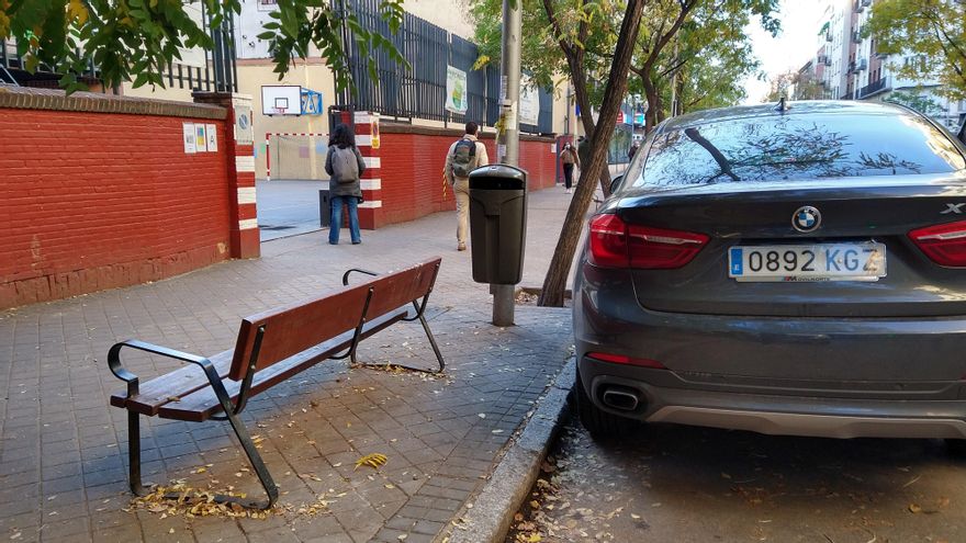 El Ayuntamiento suspende la ampliación de aceras contratada frente a un colegio de Guzmán el Bueno