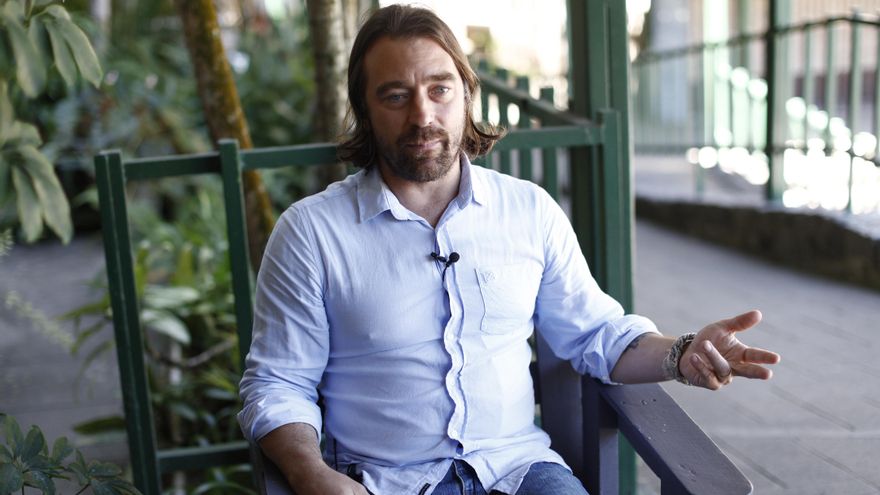 Acuerdo para recibir migrantes "solo beneficiaría" a Bukele, opina el director de una ONG