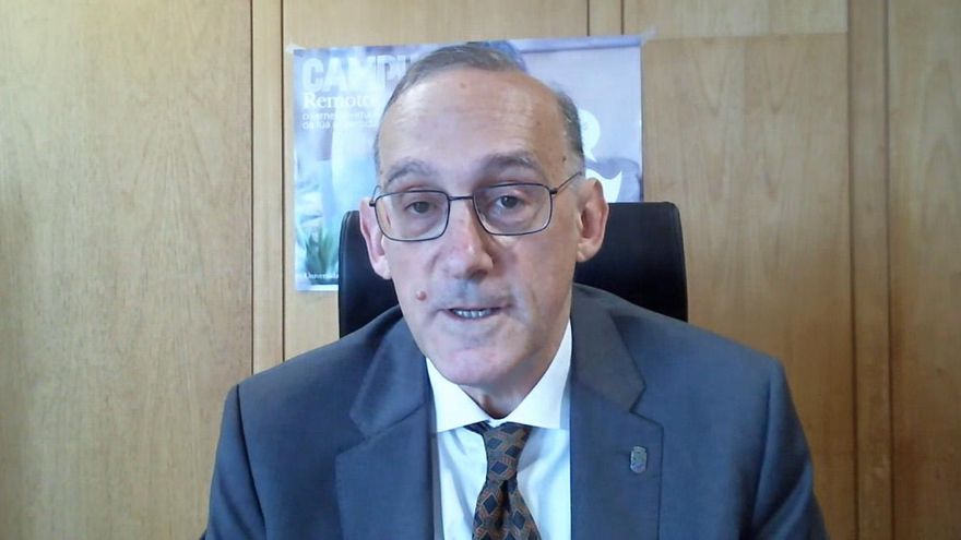 El rector de la Universidade de Vigo, Manuel Reigosa, durante una videoconferencia en una imagen de archivo
