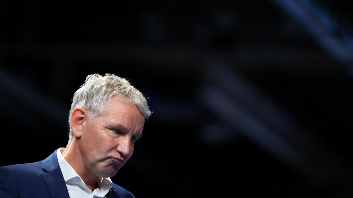 El líder de AfD en Turingia, Bjoern Hoecke, durante el congreso del partido en Erfurt (Alemania) el 4 de julio.