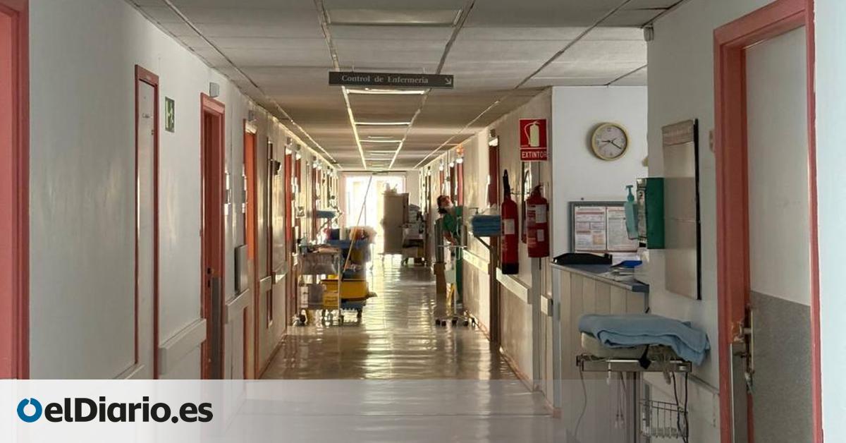Sanitarios y pacientes del HUC exigen soluciones por el calor en la planta de Oncología:  Pido despedirme de mi familia de la forma más humana posible 