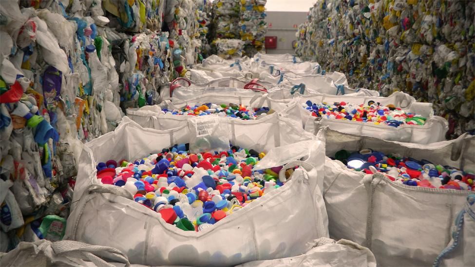 Tapones recogidos por la Asociación Iraitza. (Carlota VE)