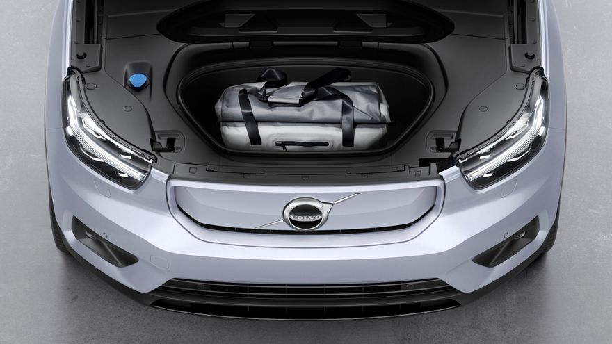 El Volvo XC40 Recharge cuenta con dos motores eléctricos y una batería con 75 kWh de capacidad.