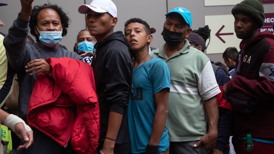 Fiscalía halla a 386 migrantes de 13 países en el estado mexicano de Puebla