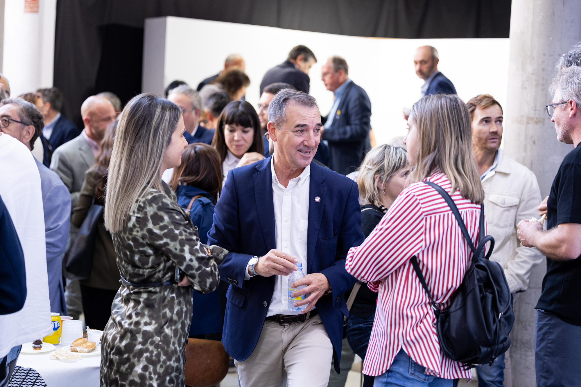 Algunos de los asistentes al II Foro Municipalista Corredor Mediterráneo celebrado en Villena.