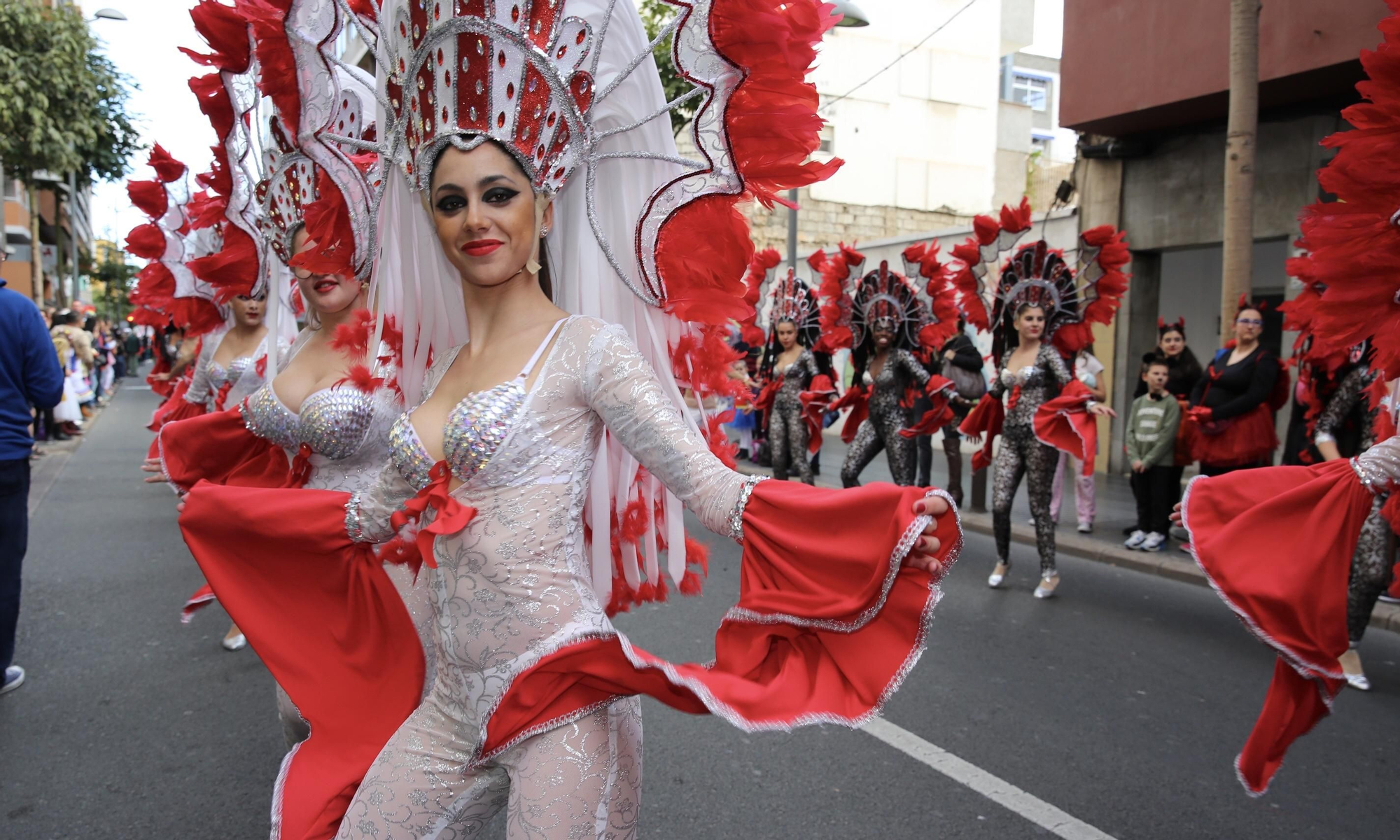 Cabalgata del Carnaval de la Magia de Las Palmas de Gran Canaria. (ALEJANDRO RAMOS)