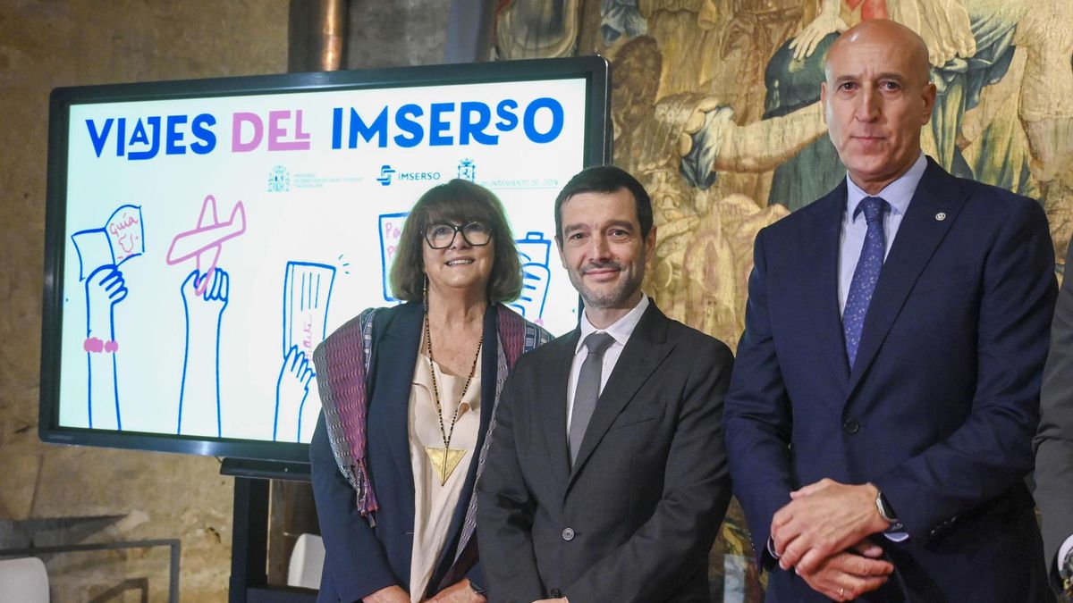 Bustinduy presenta en León la nueva temporada de viajes del Imserso, cuyo uso se multiplica con la nueva tarifa