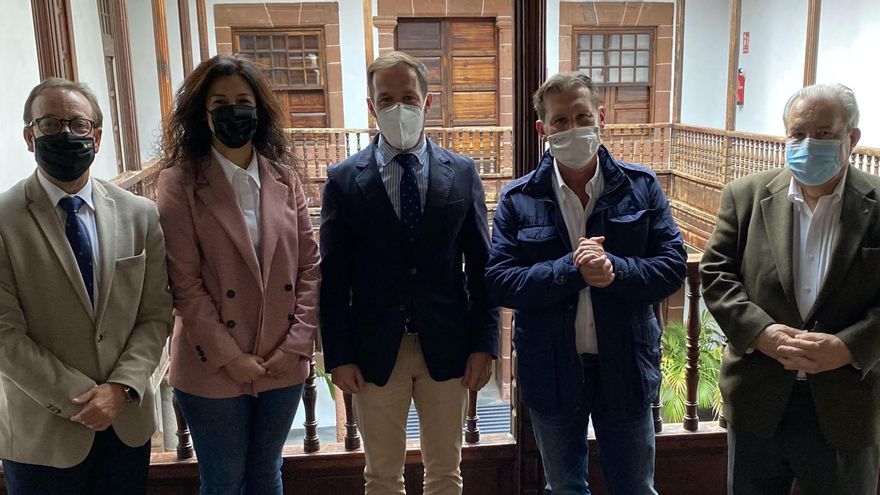 El IV Foro de Cajasiete analiza en La Palma la economía en época de pandemia