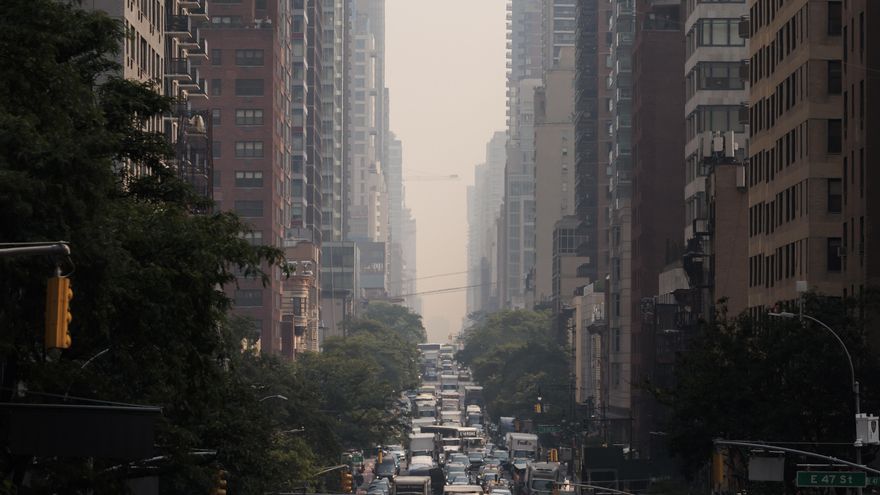 Nueva York distribuye pasquines y carteles para disuadir el viaje de los inmigrantes